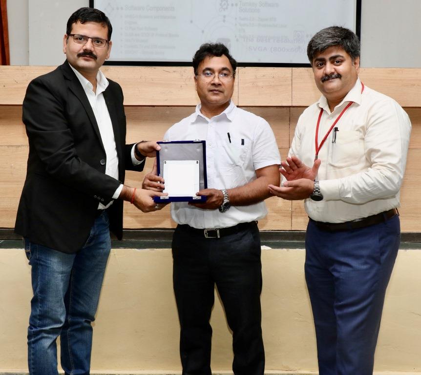 iWedia/3Meadows in-campus Placement Drive Program