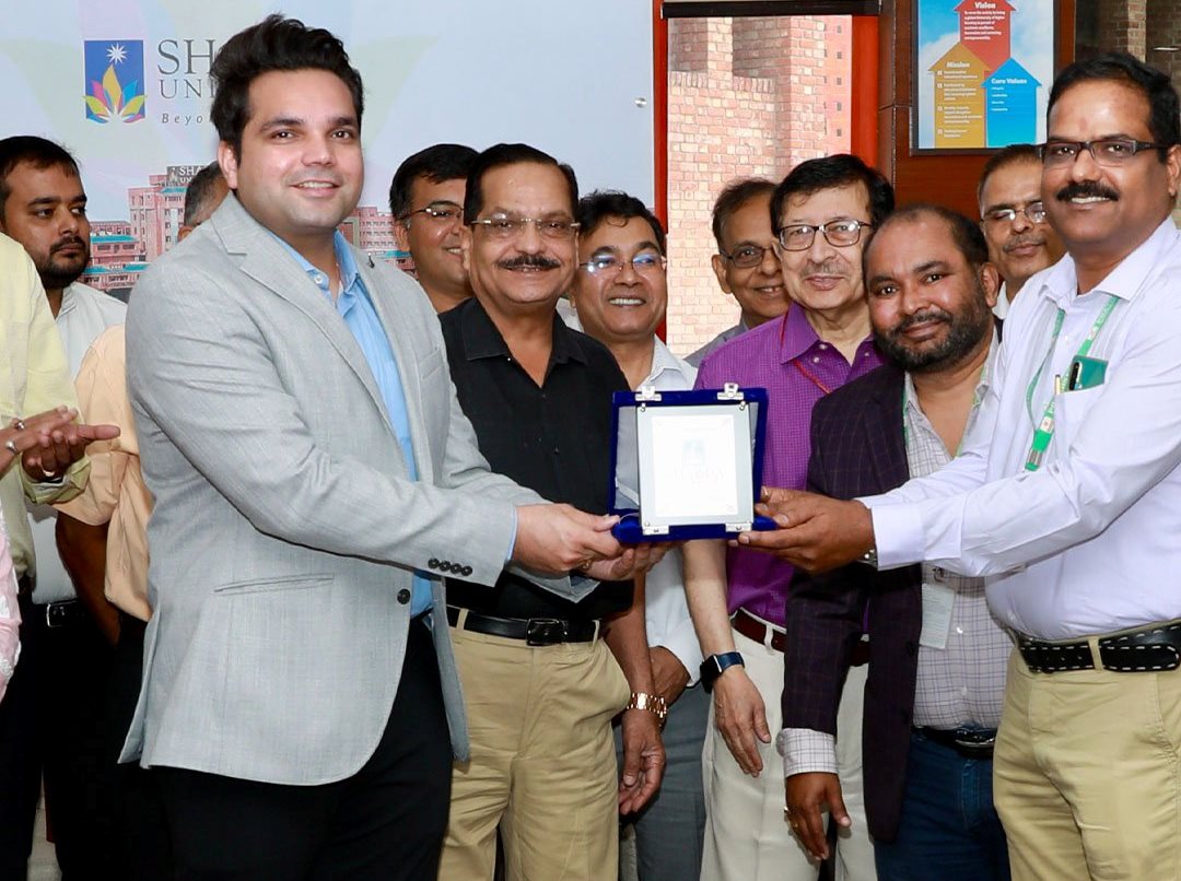 MoU signed between SU and Prathista Industries Limited (PIL)