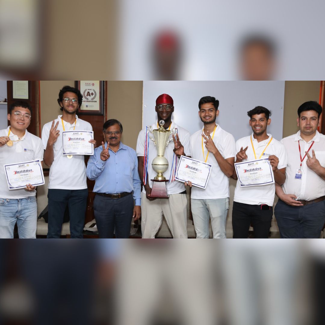 Sharda University has awarded a grant of Rs. 13.65 lakhs to the 11 teams of students